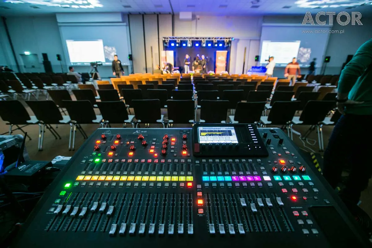Ile kosztuje nagłośnienie eventu? Dobór mocy i ceny nagłośnienia